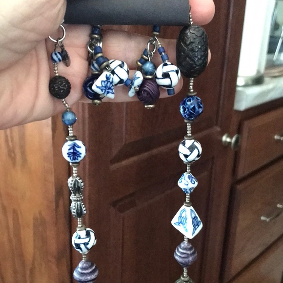 Three Ladies Jewelry - Gently worn THREE LADIES porcelain necklace with matching earrings